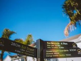 AURA ACCOMMODATION 