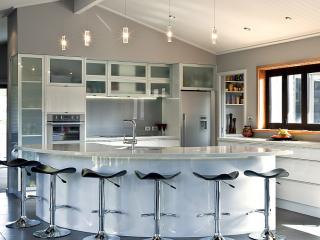 STONE SURFACES LTD