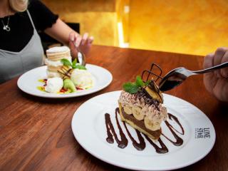 LOVELY DESERTS 