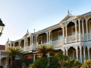 PRINCES GATE BOUTIQUE HOTEL