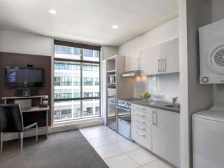 MODERN KITCHEN FACILITIES 