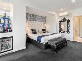 LUXURIOUS ACCOMMODATION