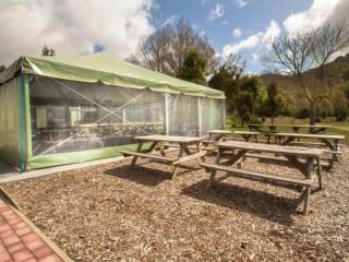 BLUE LAKE TOP 10 HOLIDAY PARK 