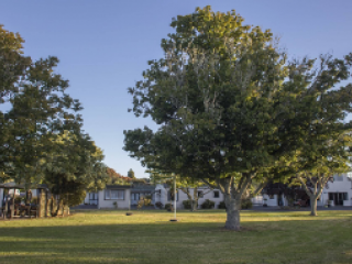 HOLDENS BAY HOLIDAY PARK 