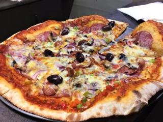 AUTHENTIC PIZZA