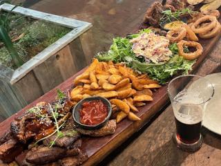 AMAZING PLATTERS 