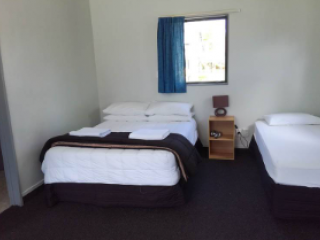 HOLIDAY PARK 
