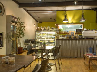 ARTISAN CAFE 