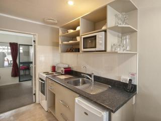 1 Bedroom Spa Apartment Full Kitchen