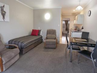 1 Bedroom Spa Lounge