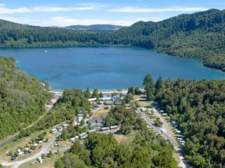 BLUE LAKE VIEW 