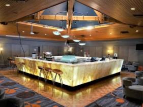 BAR & RESTAURANT 