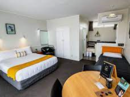 ACCOMMODATION 