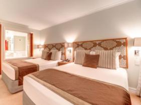 LUXURY ACCOMMODATION