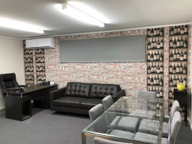 BAY DECORATORS 