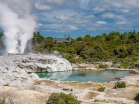 WHAKAREWAREWA