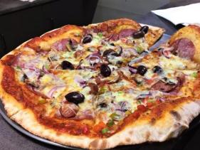 AUTHENTIC PIZZA