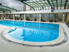 INDOOR SWIMMING POOL