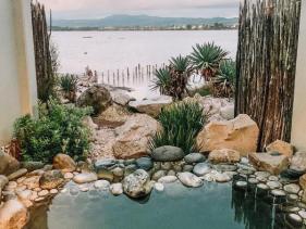 PRIVATE HOT POOLS